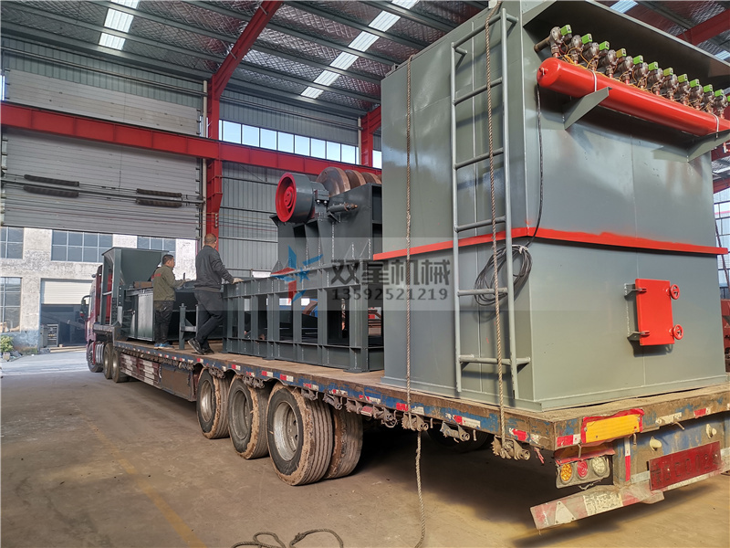 1600型<a href='http://mylaomao.com/feilv/852.html' target='_blank'><span>铝合金破碎机</span></a>厂家设备发货到四川
