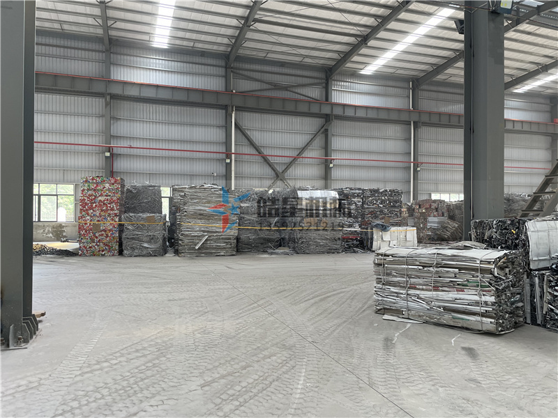 <a href='http://mylaomao.com/' target='_blank'><span>废钢破碎机</span></a>设备遇到出料粒度偏大怎么解决